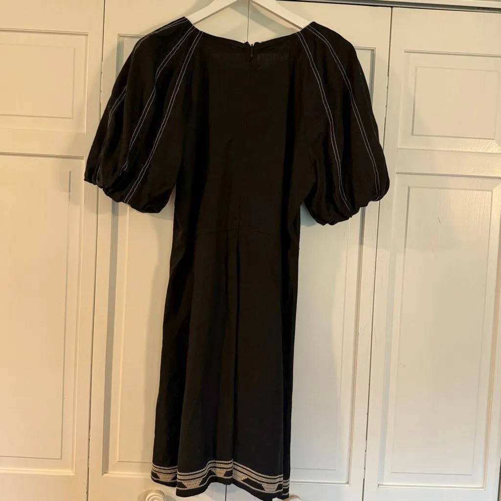 En Saison black embroidered puff sleeve exposed stitching dress large - Image 4