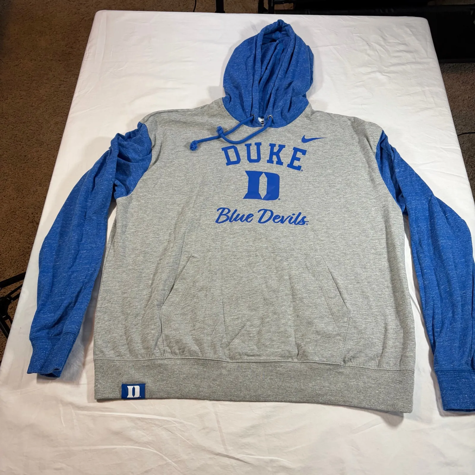 Nike Womens Duke blue devils long sleeve T shirt hoodie. Size L - Image 3