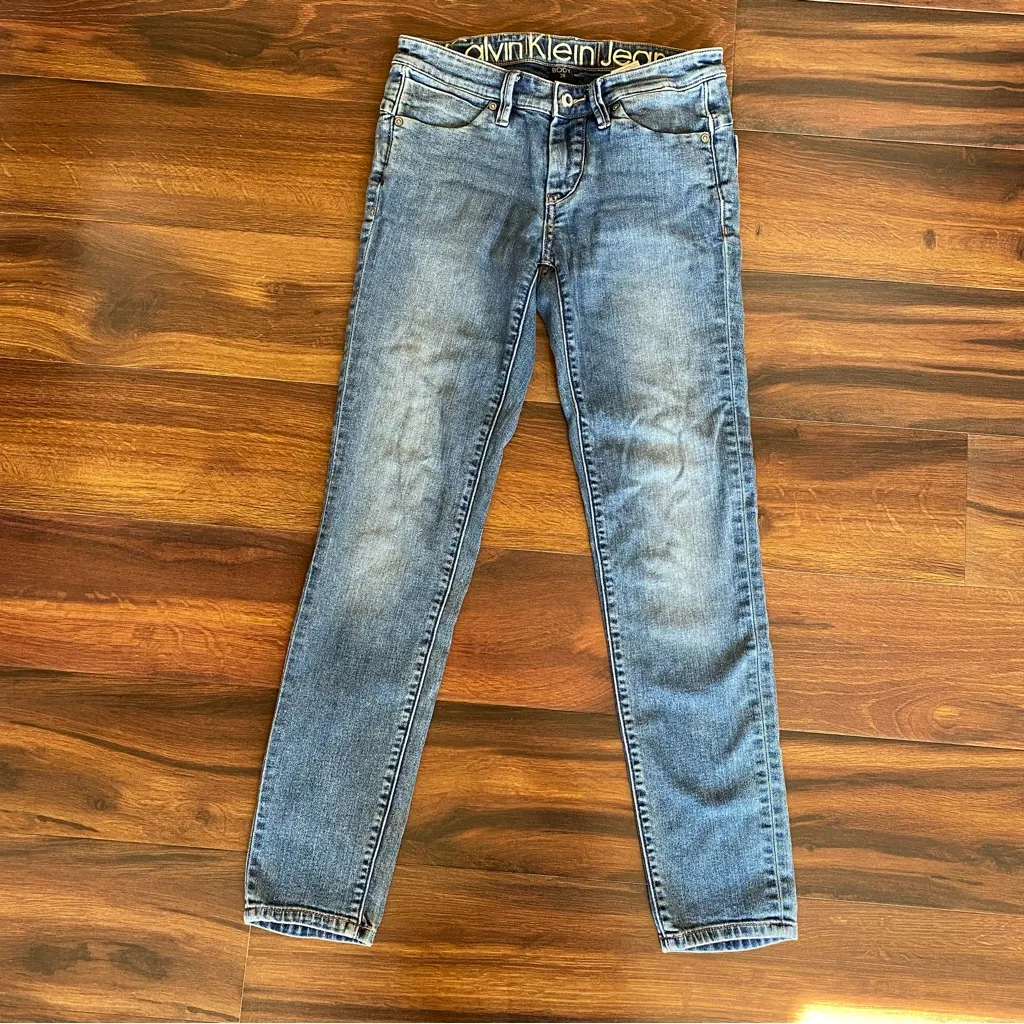 Calvin Klein Jeans Body Light Wash Tapered Denim - Image 4