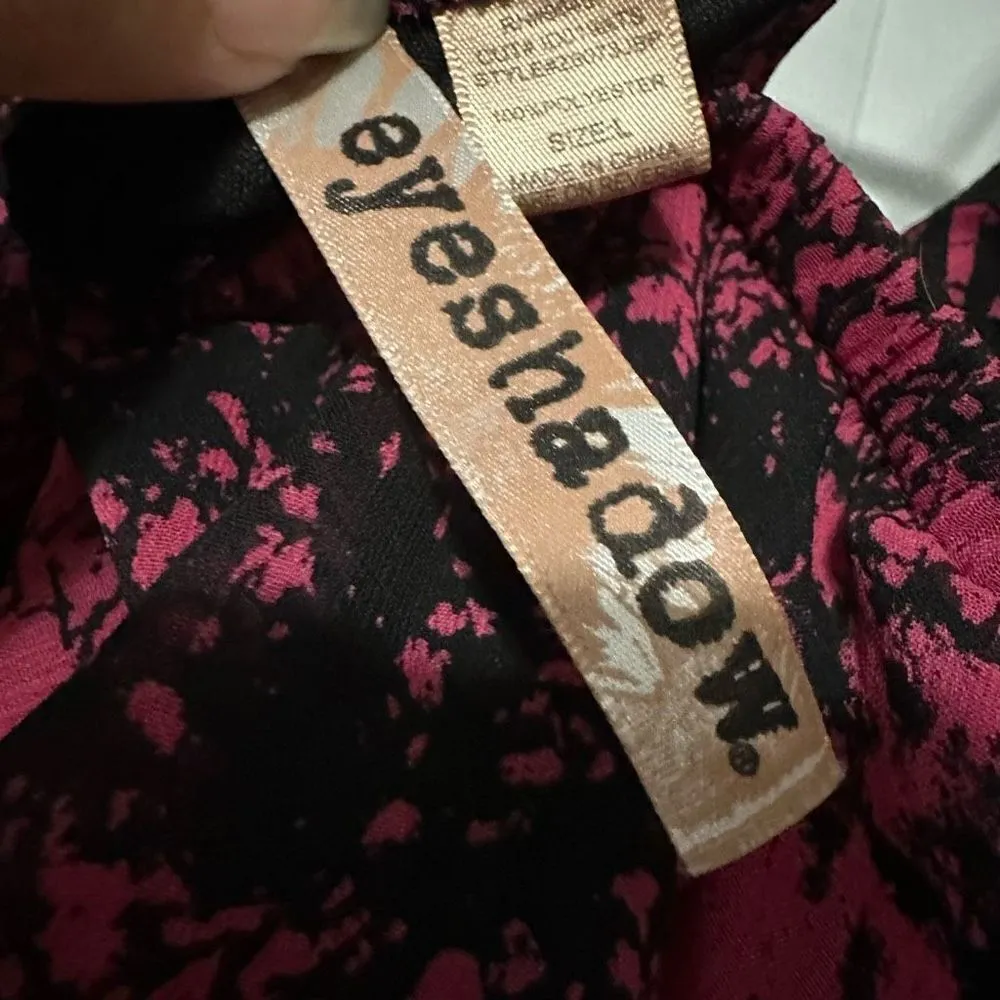 Eyeshadow pink/black adjustable strap flowy v-neck dress - Image 7