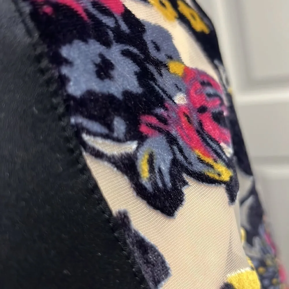 Tahari Women’s Velvet Mesh Sheer Floral Intimates Robe with Belt- Medium - Image 12