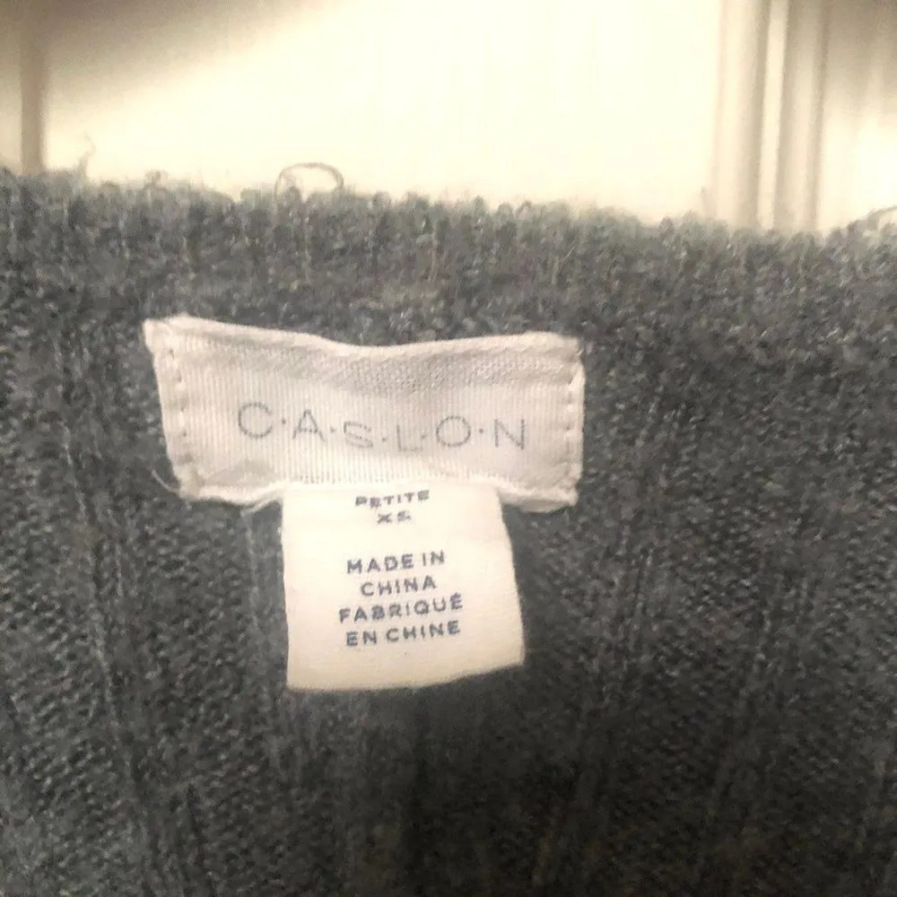 Nordstrom v neck grey sweater Size XS - Image 6