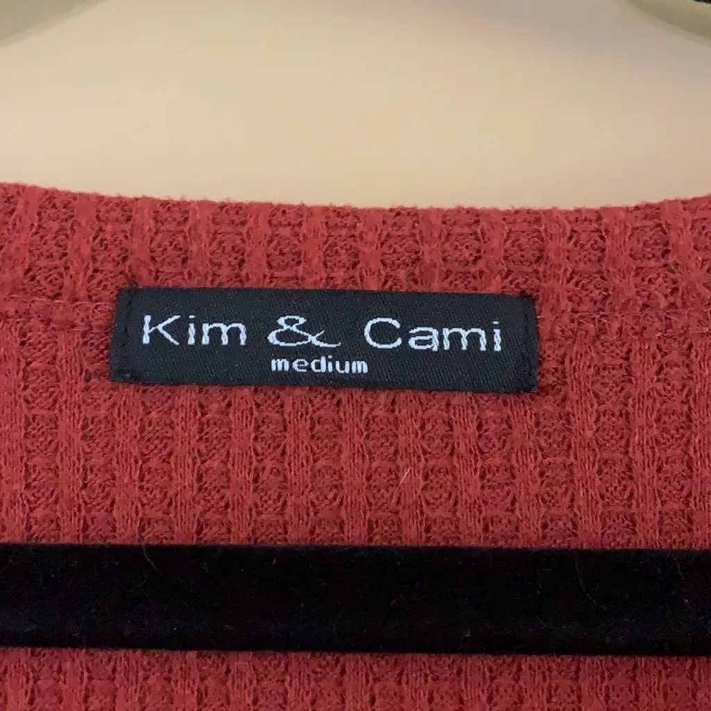 Kim And Cami Size Medium  tie front top - Image 2