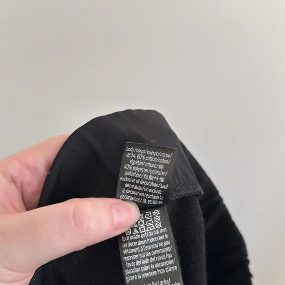 Victoria Sport Sweatpants Size S - Image 4