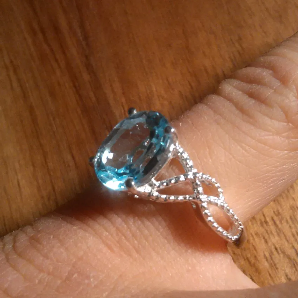 Sky Blue Topaz Sterling Silver Solitaire Braided Ring (Size 5) - Image 13