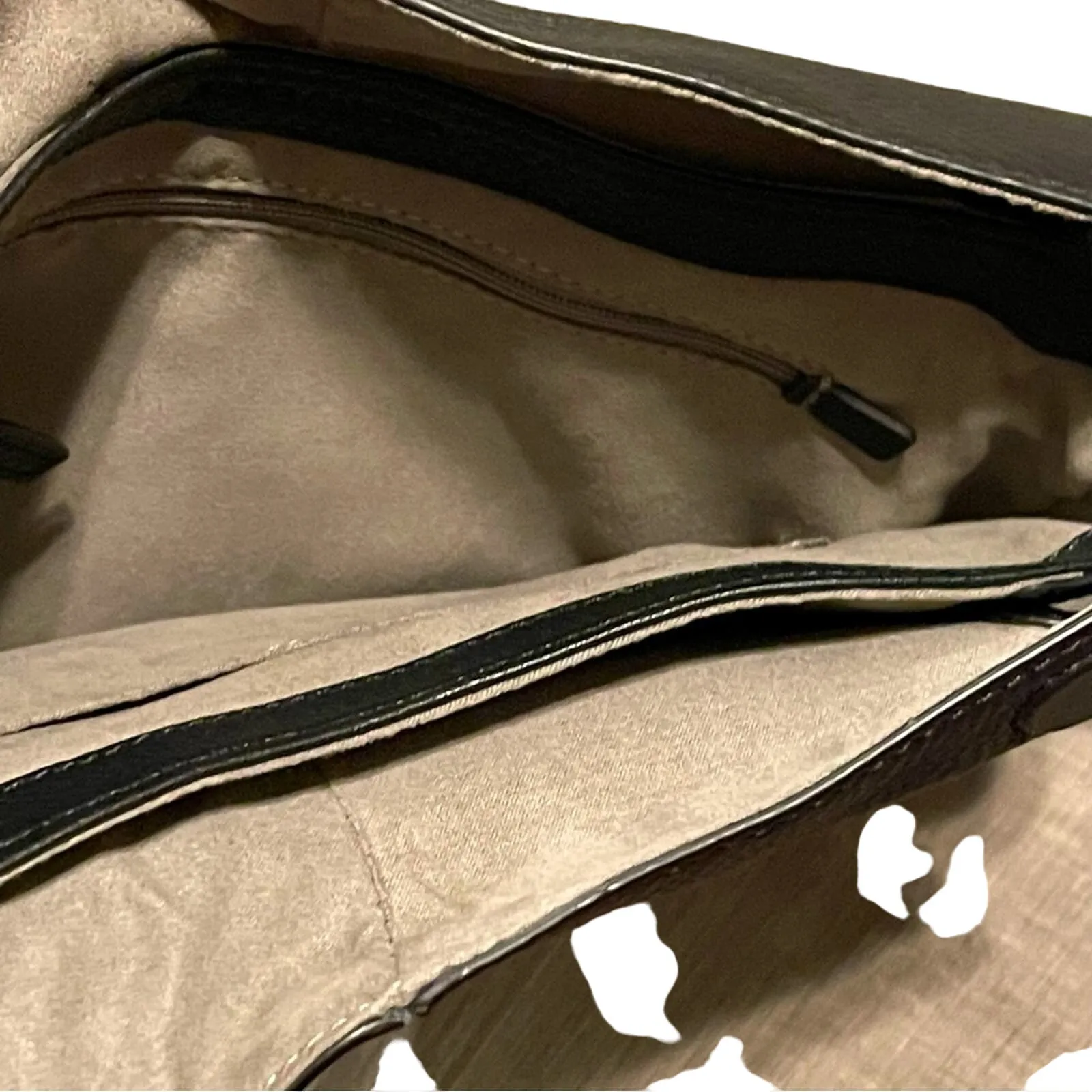 Vince Camuto Black Leather Hobo Shoulder Bag Gold Hardware Zip Lining - Image 12