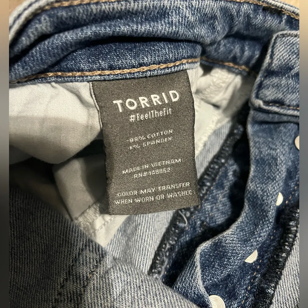 Torrid  Rise Straight Cropped Jeans Size 10R - Image 6
