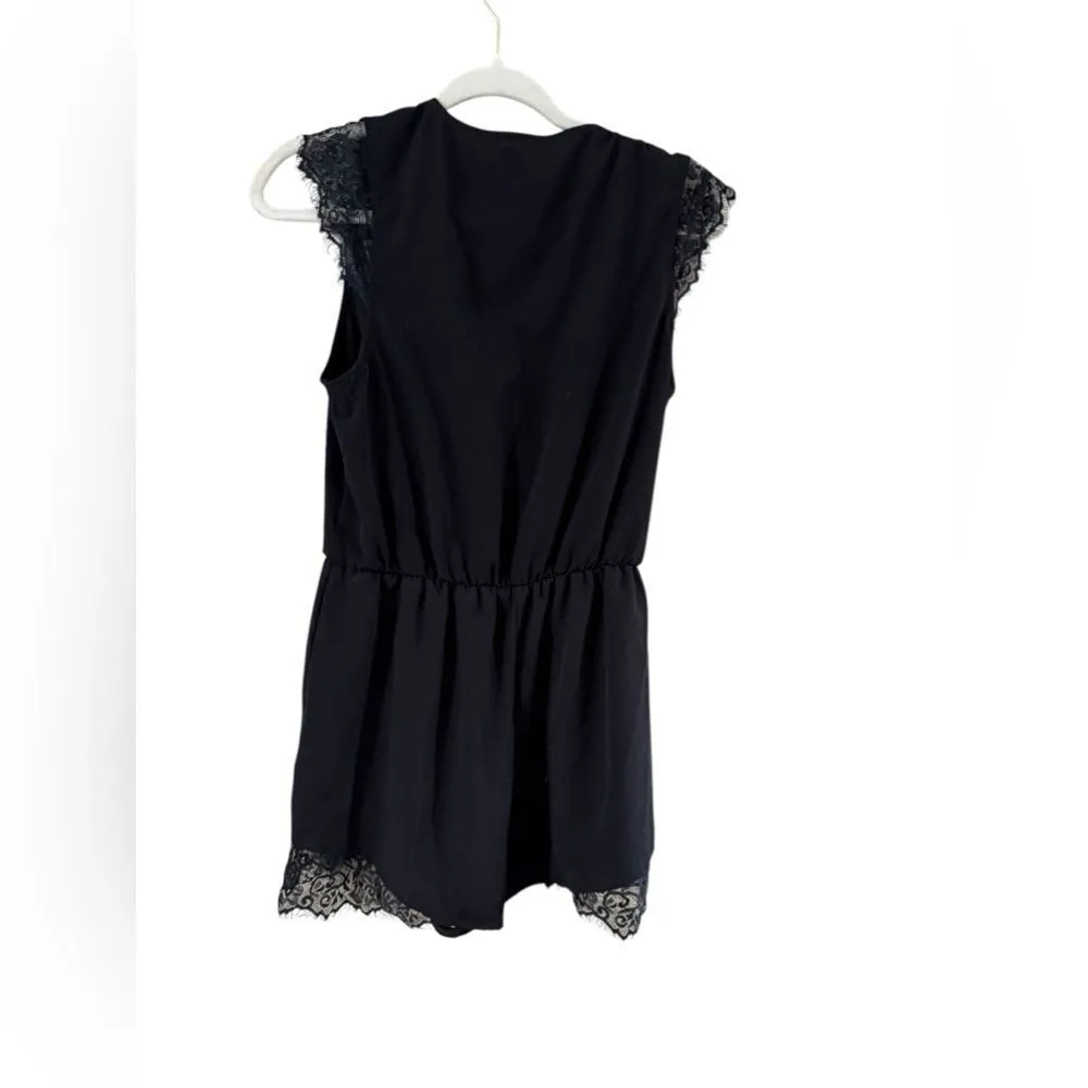 Kimchi Blue Black Lace Romper Size Medium - Image 3