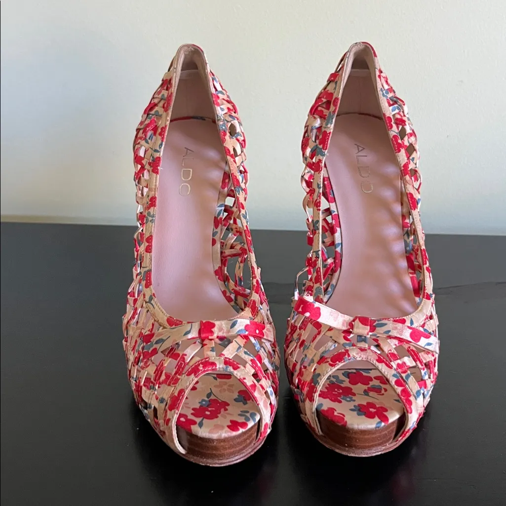 Aldo floral print peep-toe basket weave platform heels - Image 2