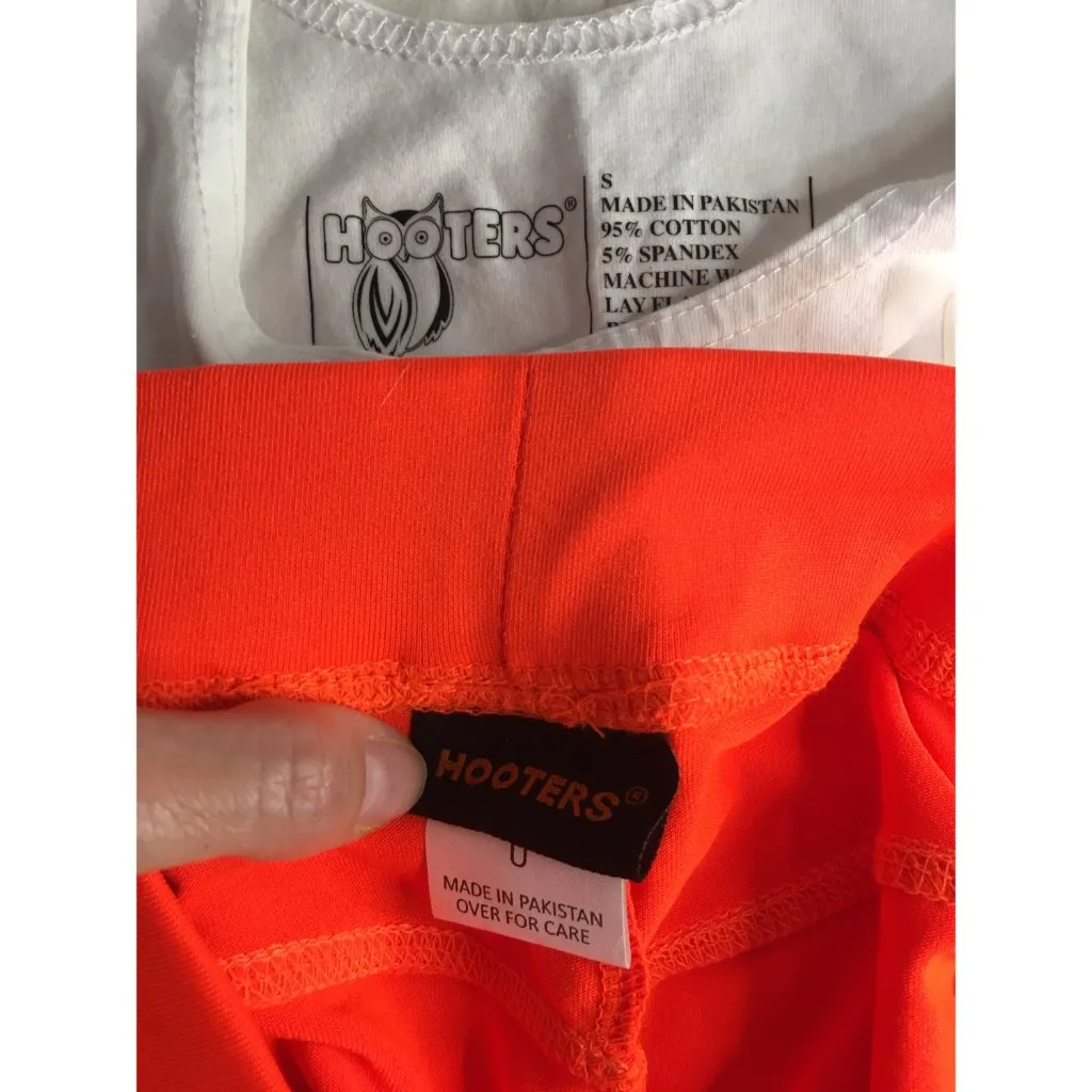 B33 #25 New Hooters Girl Super Sexy Uniform Tank & New Shorts Size Small/U - Image 6