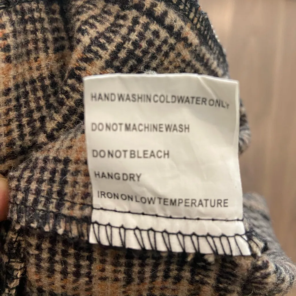 Brown Plaid Sleeveless Blazer - Image 5