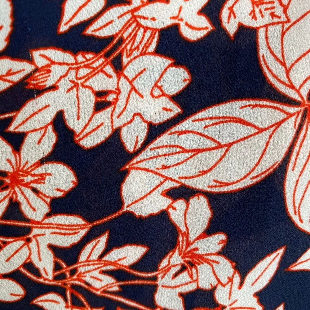 Banana Republic Sheer Floral Print Blouse XS - Image 5