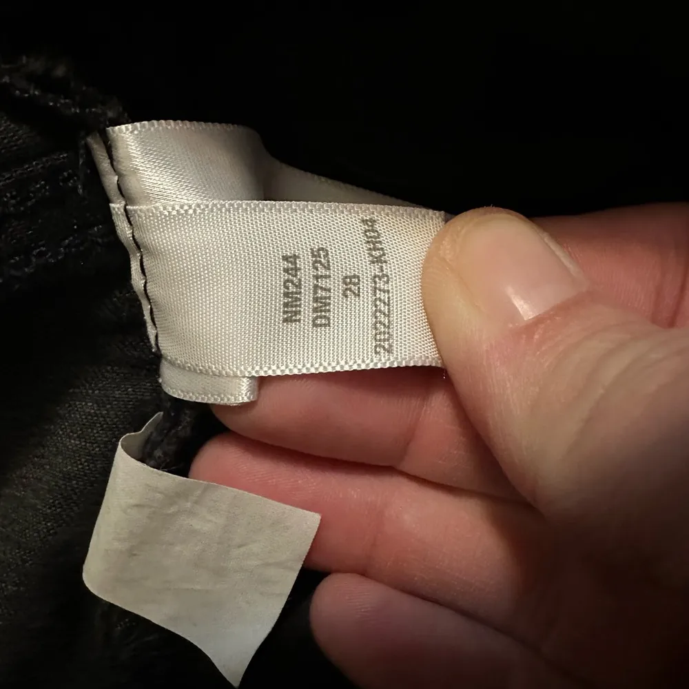 Madewell Kick Out Crop Jeans in Beckley Wash Size 28 - Image 6