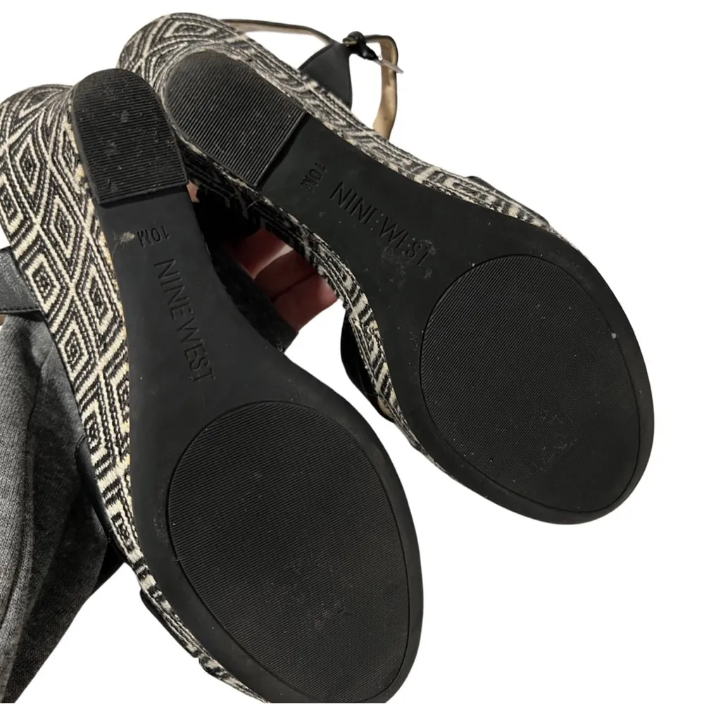 NINE WEST Black & White Aztec Wedges Sz 7M - Image 6