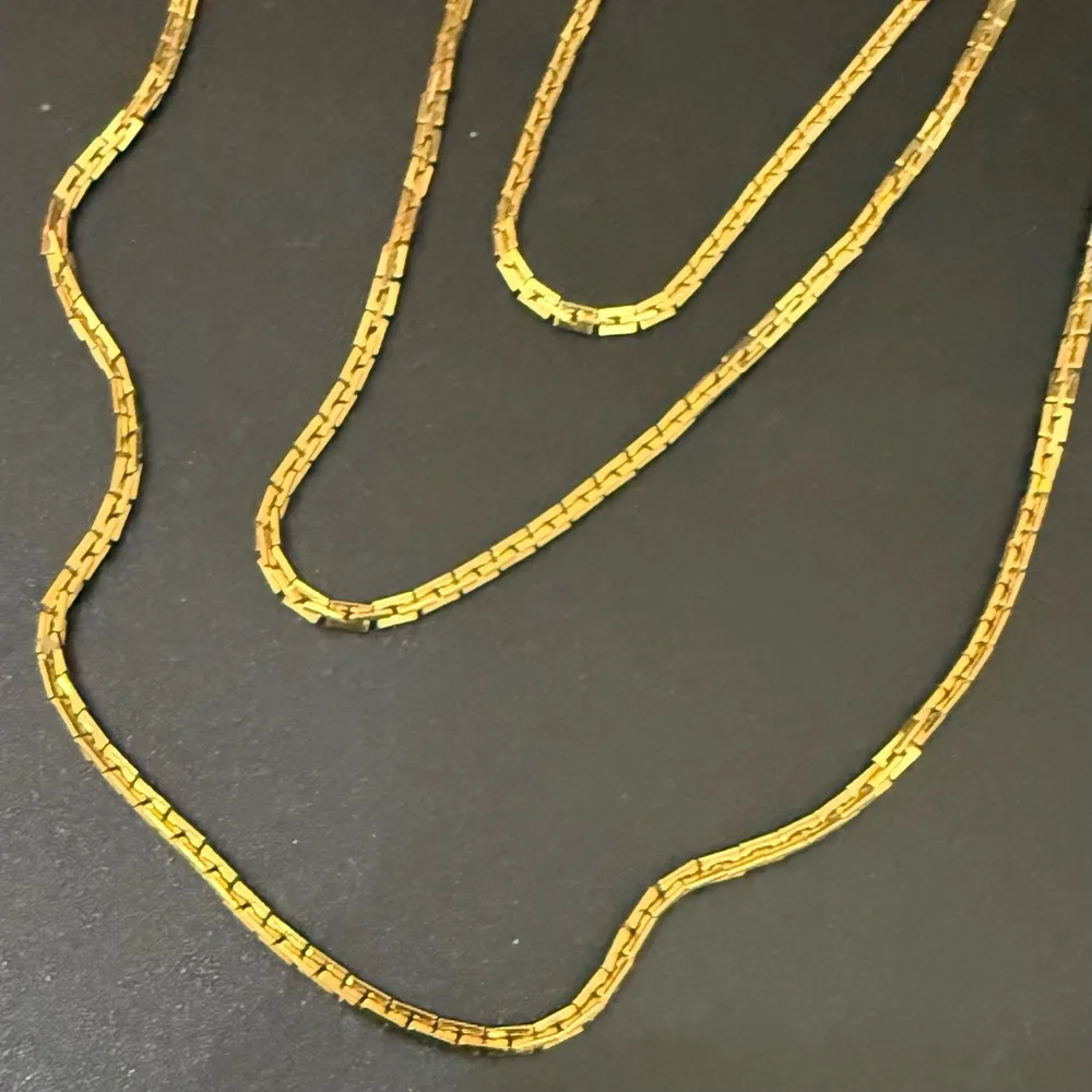 Vintage CROWN TRIFARI Gold Tone Venetian Box Chain Link 54” Long Necklace 15g. - Image 5