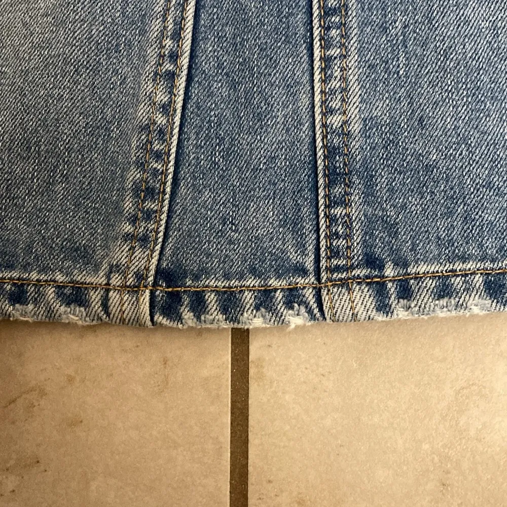 Y2K GAP Denim A-Line Skirt - Image 6