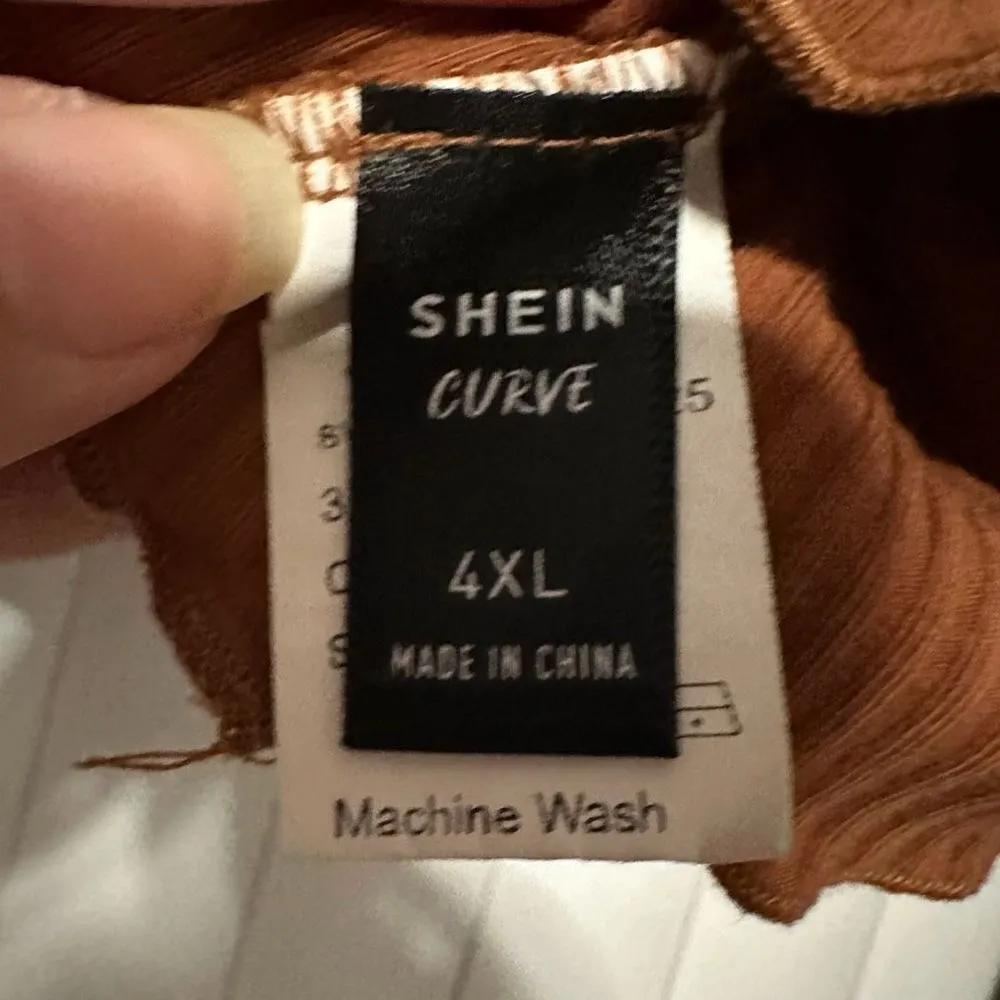 Shein curvy mushroom brown crop top, 94% cotton, 6% spandex - Image 3