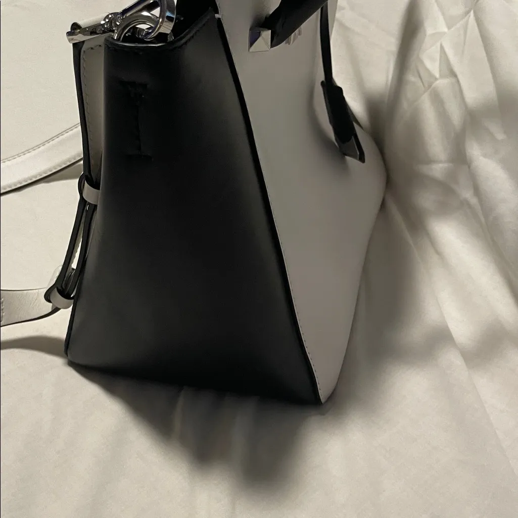 Michael Kors Two-Tone Black and White Satchel with strap - Image 7