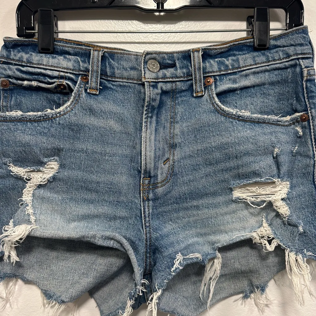 Abercrombie & Fitch High rise curve love mom shorts size 26/2 - Image 2