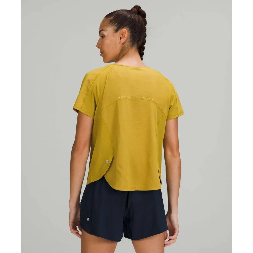 Lululemon Lightweight Stretch Run Short Sleeve Shirt Auric Gold Size 4 - Image 2