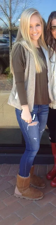 Patagonia Fuzzy Vest - Image 3