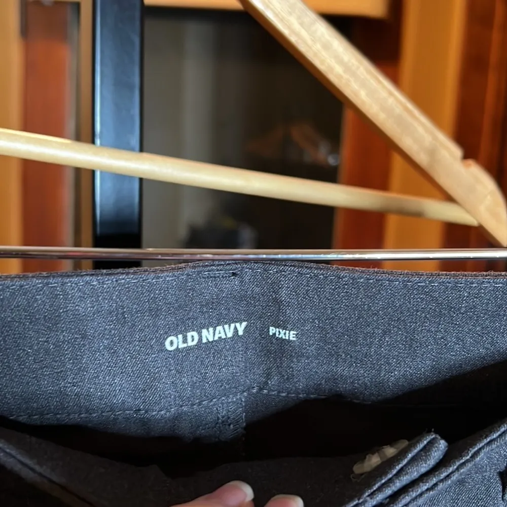 Old Navy High-Waisted Pixie Skinny Dark Heathered Gray Ankle Pants Size 2 - Image 9