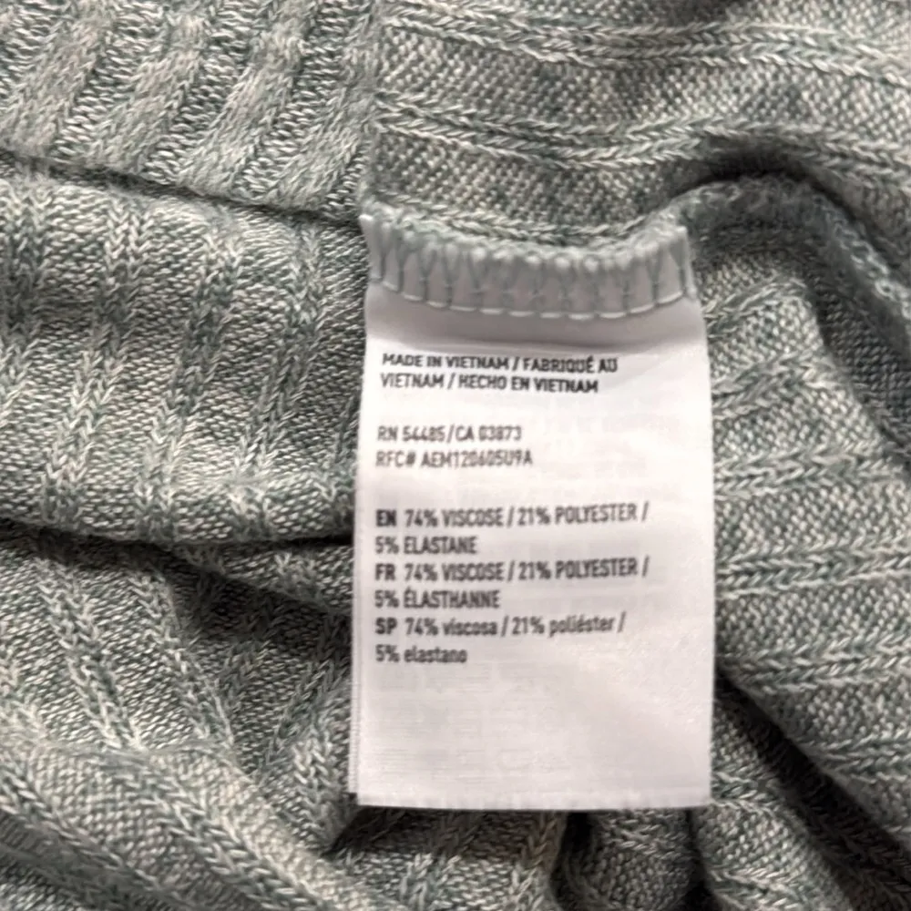 American Eagle outfitters v-neck soft & sexy long sleeve rib top size large. - Image 7