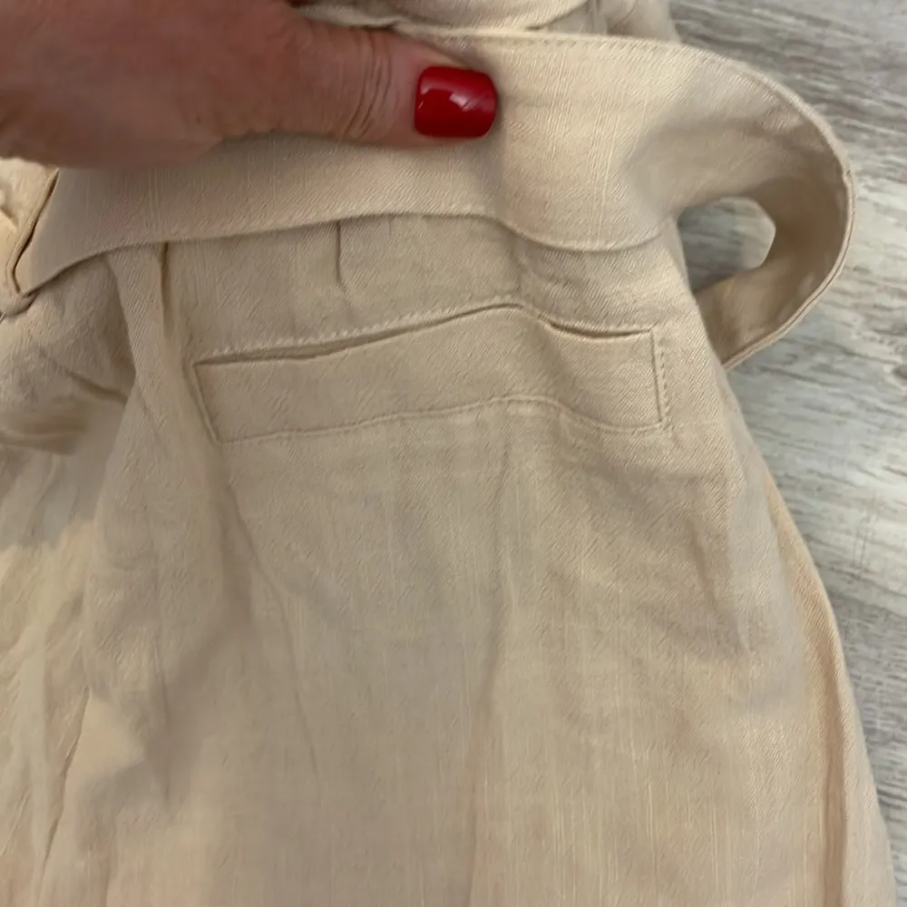 NWT  Tan Linen Zip Front Elastic Back Shorts Tie Belt Side Pockets Size M - Image 3