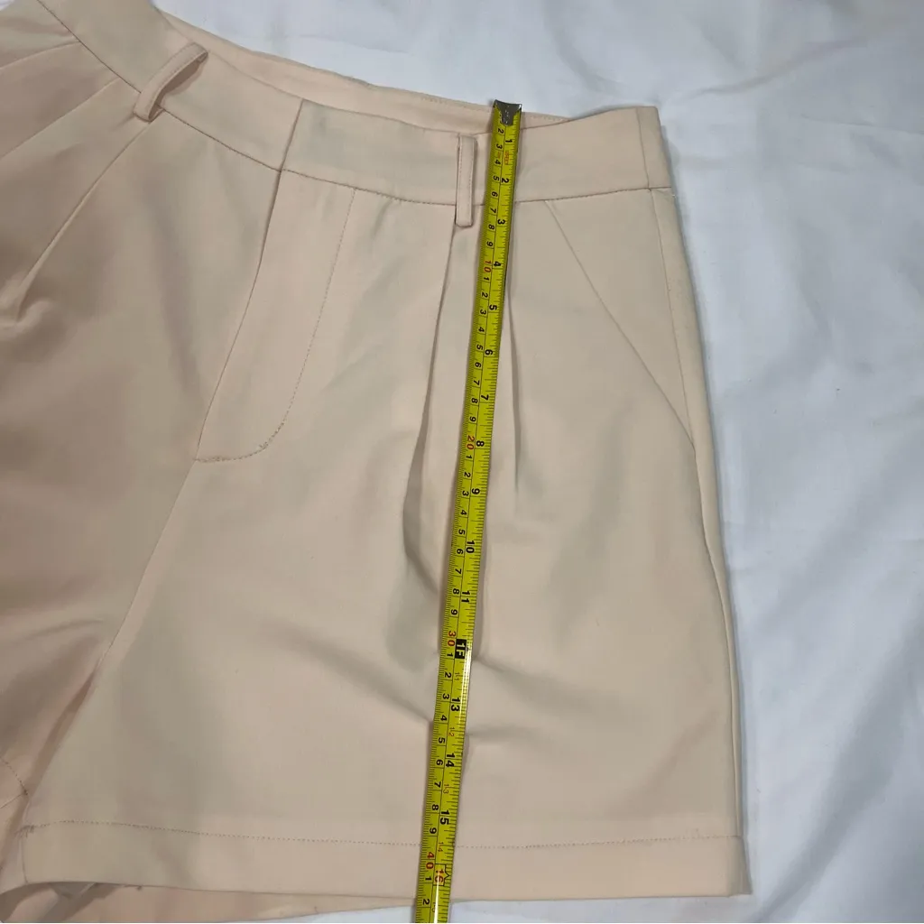 7 For All Mankind  Elegant Women's Shorts - Image 8