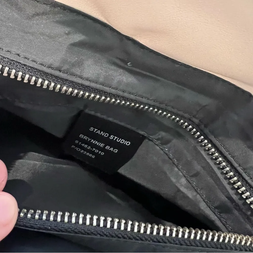 STAND STUDIO Brynnie Leather Bag Warm Sand Silver Strap Shoulder Bag - Image 13