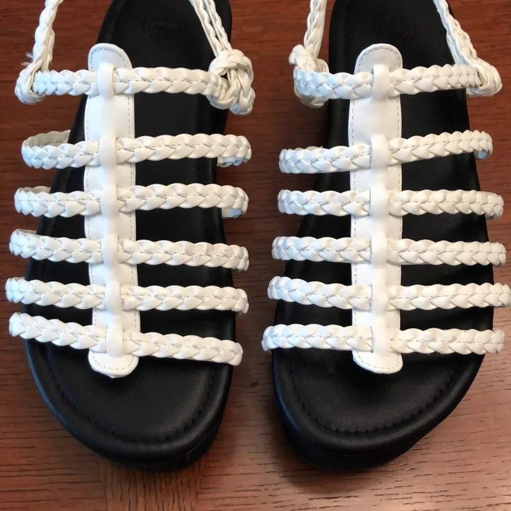 Urban Outfitters Platform Fisherman’s Sandals - Image 8