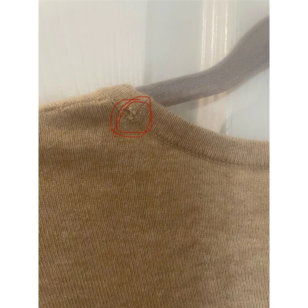 J McLaughlin crewneck lightweight sweater with silk tie on sleeves. Size Medium - Image 2