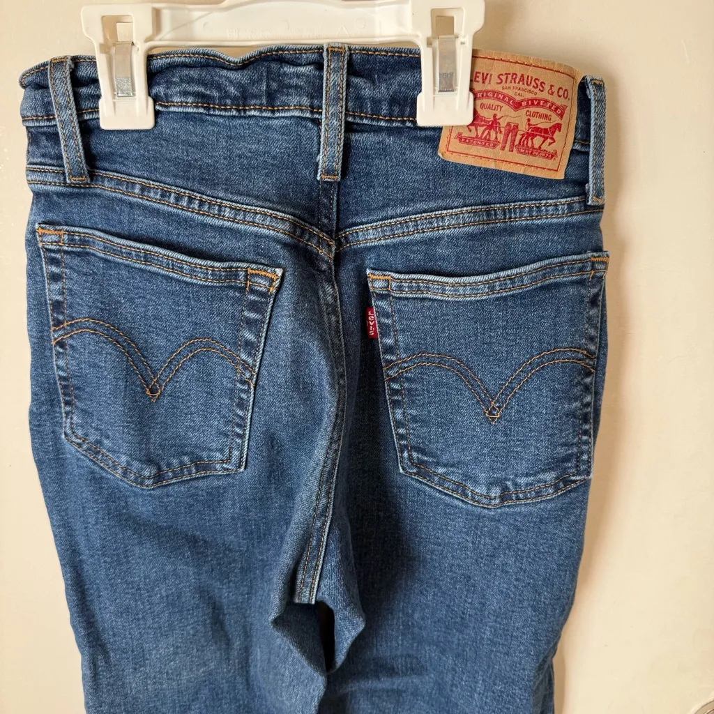 Levi's Women's Wedgie Straight Jeans - Image 3