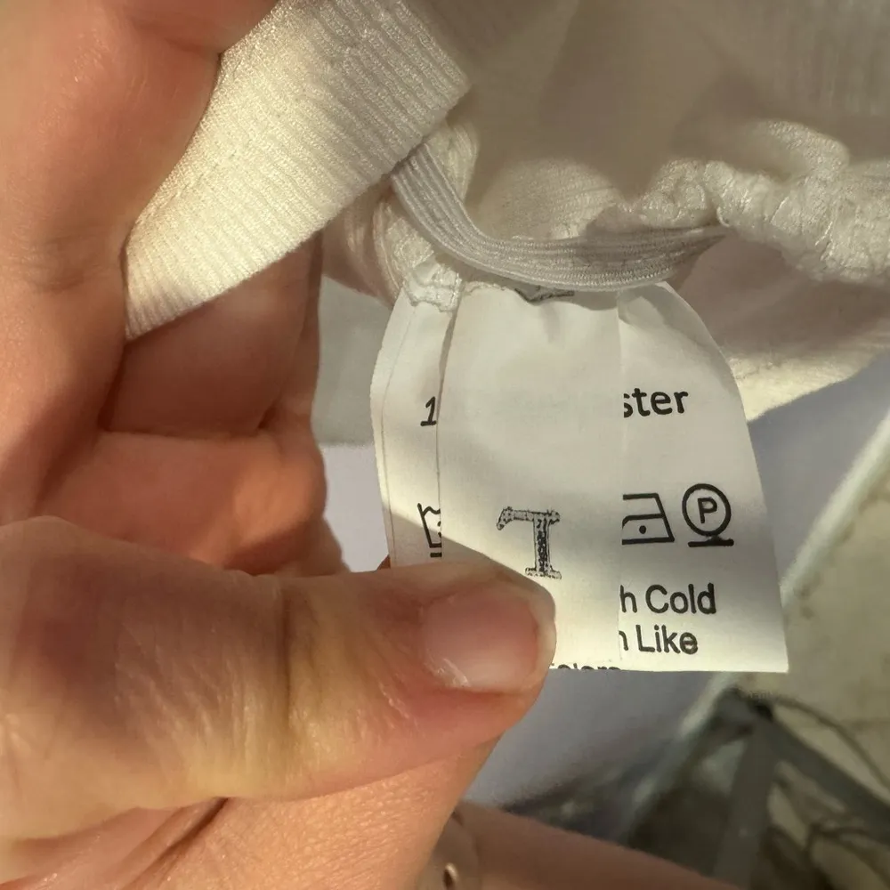 White rouched sides tank‎ top Size L - Image 3