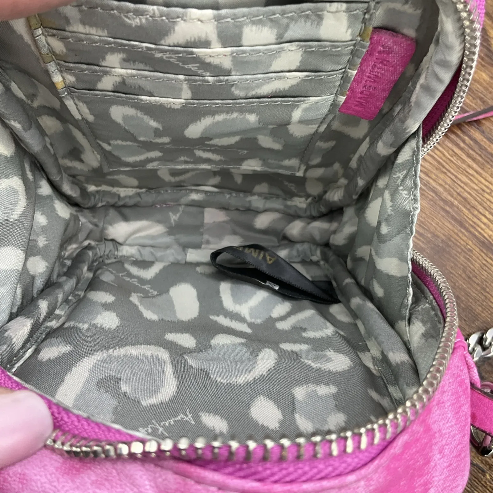 Aimee Kestenberg  Leather Crossbody with RFID Tamitha Pink‎ - Image 7