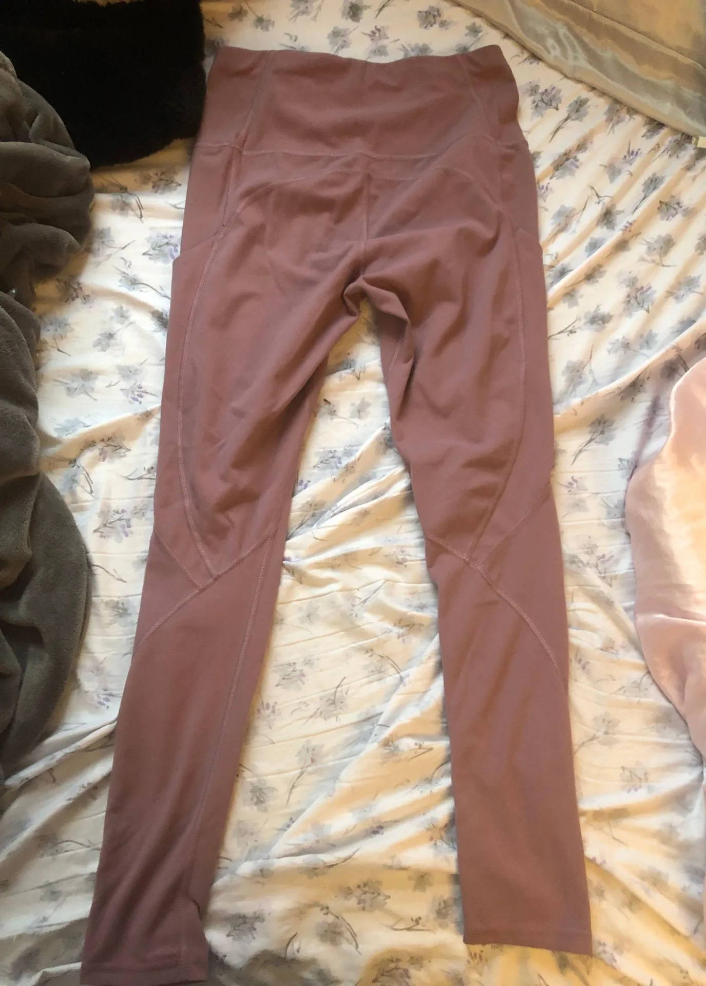 Pink leggings - Image 2