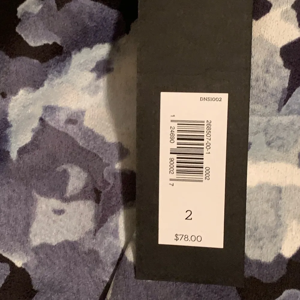 Banana Republic Shirt - Image 11