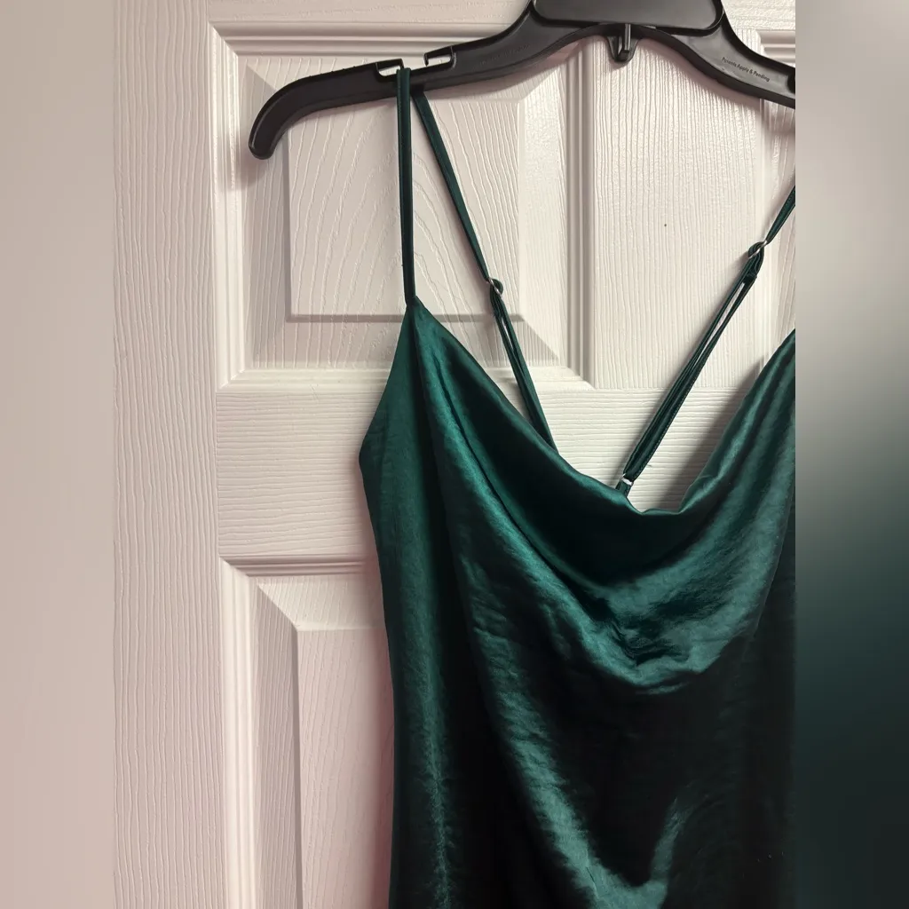 Aigeman Satin Forest Green Fitted Mini Dress Size Medium - Image 2