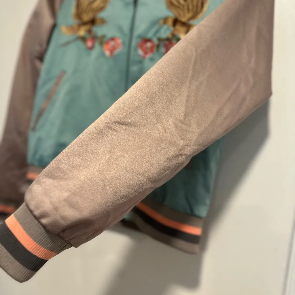 Glamorous Sz:XS Embroidered Eagle & Rose colorblock satin bomber Full Zip Jacket - Image 9