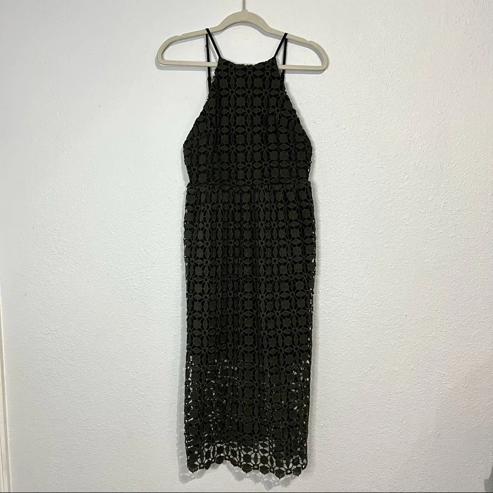 Aqua Women’s Dark Green Midi Dress Lace Sleeveless Size Medium - Image 3