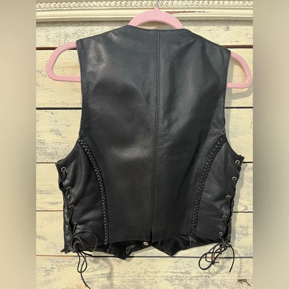 First Classics Authentic Riding Gear Women’s Vest Size Large Black - Image 3