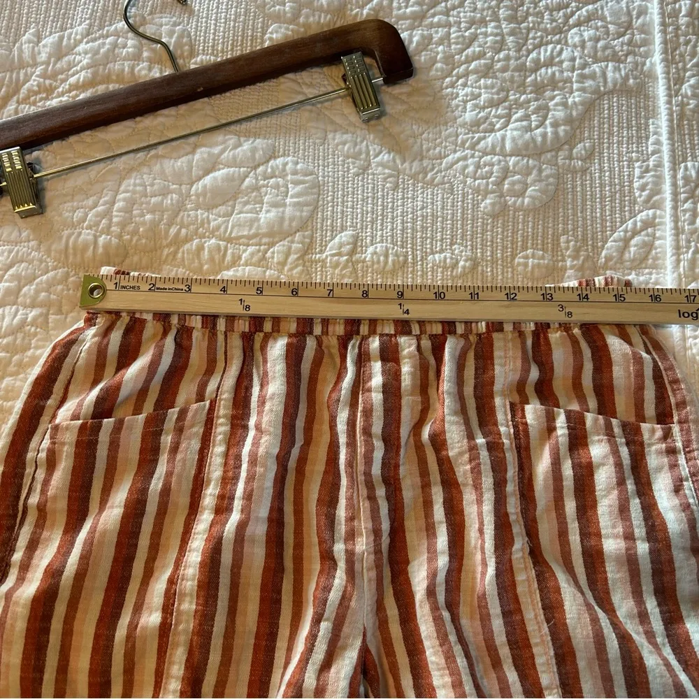 Old Navy Hi-Rise Linen Blend Drawstring Shorts. Size Medium. - Image 7