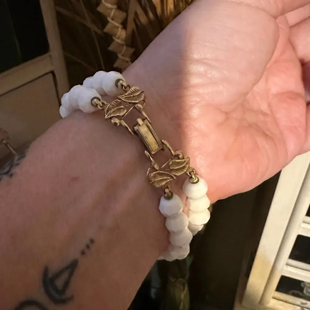 Vintage White Milk Glass Bead Double Strand Bracelet White - Image 9