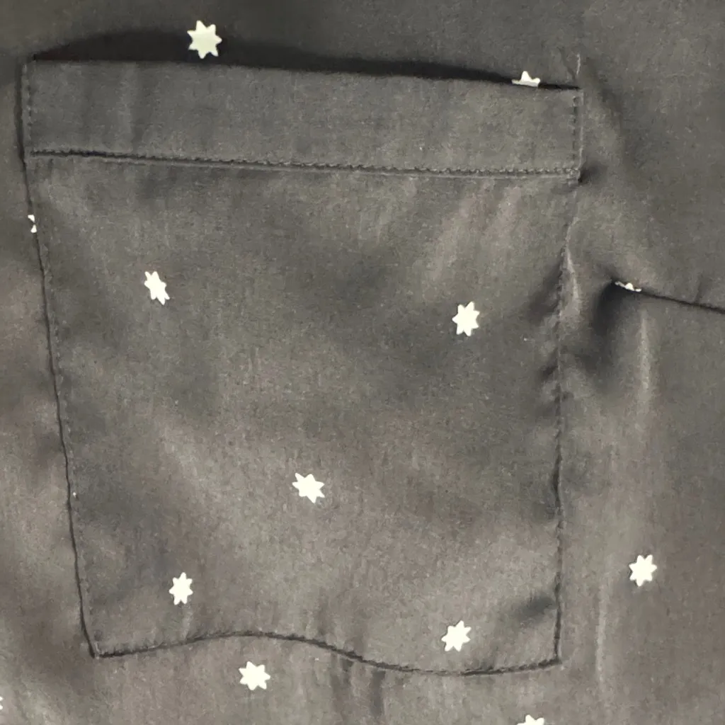 Old Navy Black and White Polka Dot Women’s Shirt - Image 3