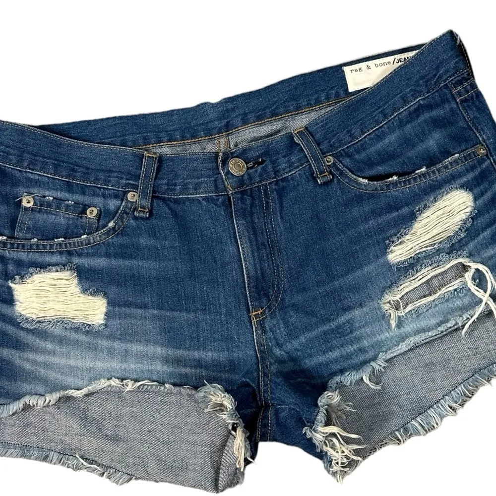 Revolve Rag & Bone The Cut-Off Jean Shorts in Freeport Size 29 Distressed Retro - Image 7