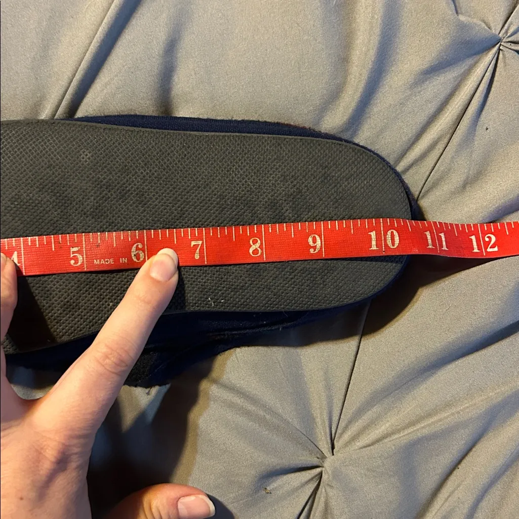 Sorel Colorful Patterned Indoor Slippers well loved - Image 5