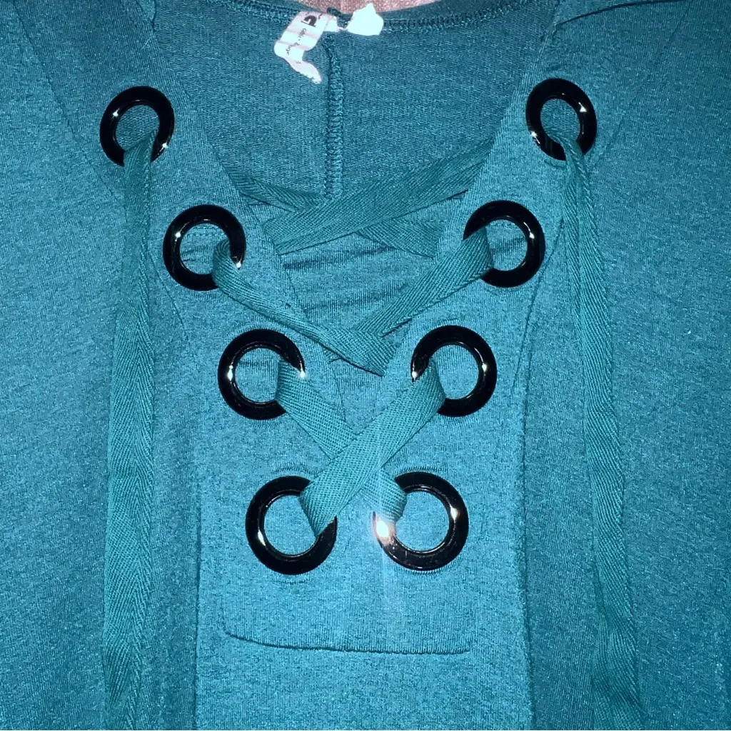 Cable & Gauge Green Grommet Lace-Up Long Sleeve Hooded Top Size Small - Image 9