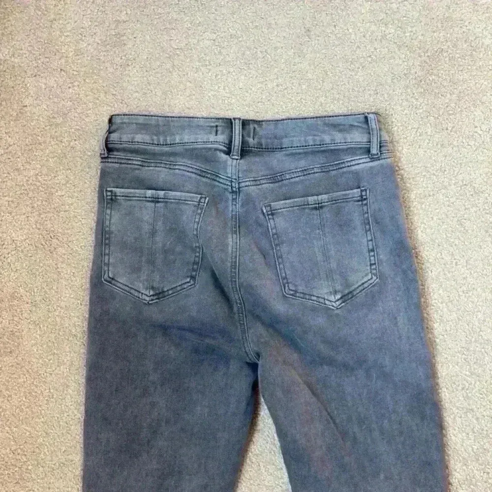 Prosperity black grey high rise jeans in size 28 Gray - Image 4