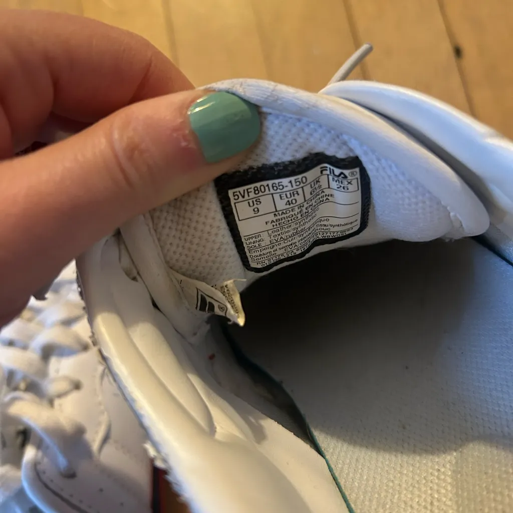 Fila Original Fitness Athletic Shoe White Navy Red LOGO Size 9 - Image 3