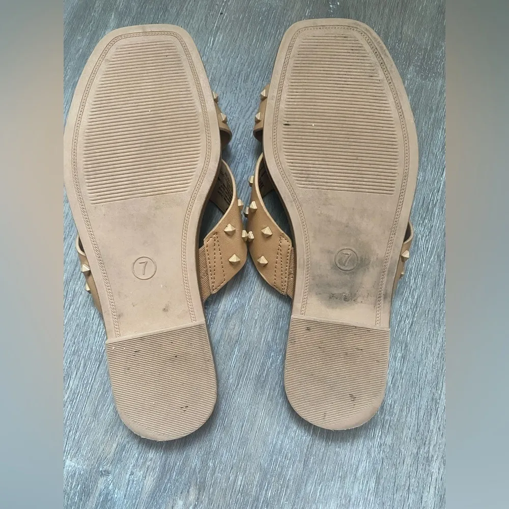 a new day Nude Studded Criss Cross Slide Sandals Size 7 Like New Condition - Image 4